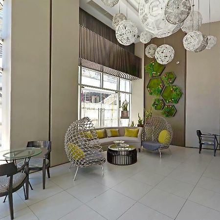 Currency Serviced Suites Pasig City Extérieur photo
