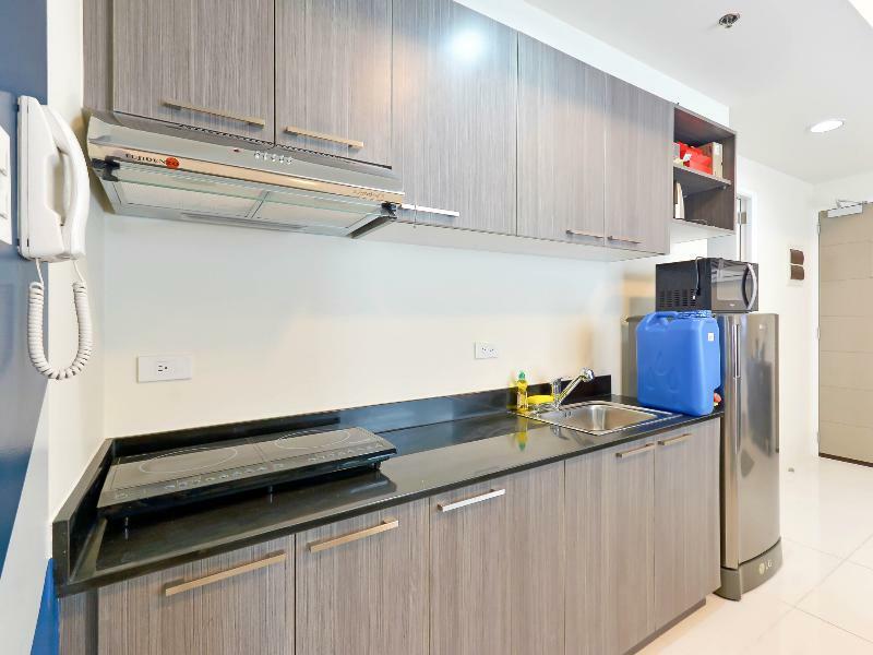 Currency Serviced Suites Pasig City Extérieur photo